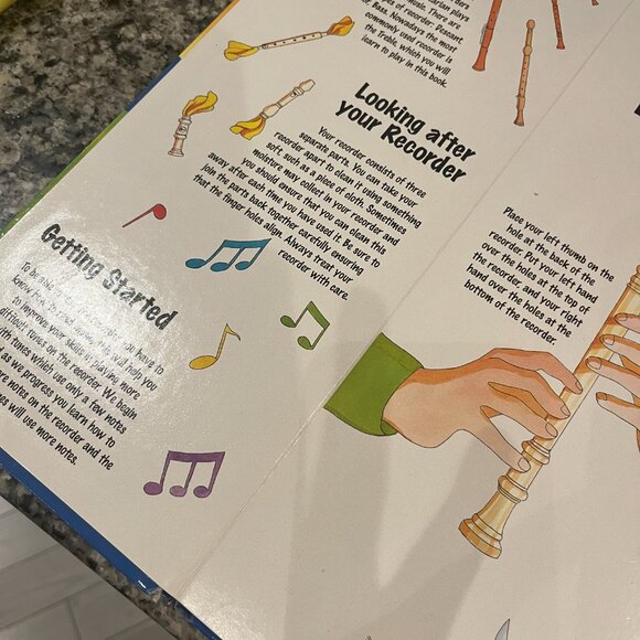 Recorder AULOS Musical Instrument & My Easy to Learn Recorder Book - Picture 4 of 9
